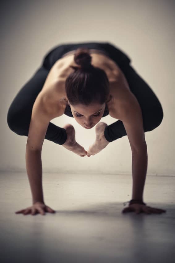 Cours de Power Yoga avec pratique du corbeau